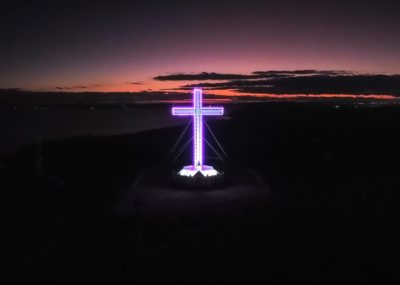 Cruz de Tenglo nuevamente ilumina a los Puertomontinos