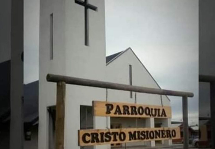 PARROQUIA CRISTO MISIONERO (2012) Alerce