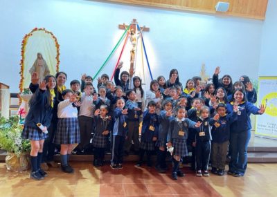 Niños de Puerto Varas recibieron su carnet misionero