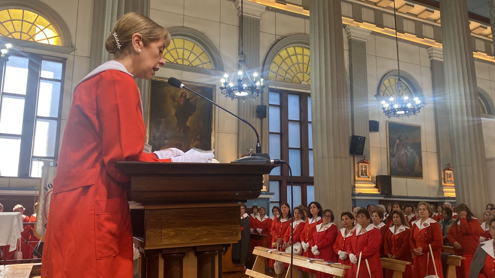 Voluntarias de la Cruz Roja se reunen en Catedral de Puerto Montt
