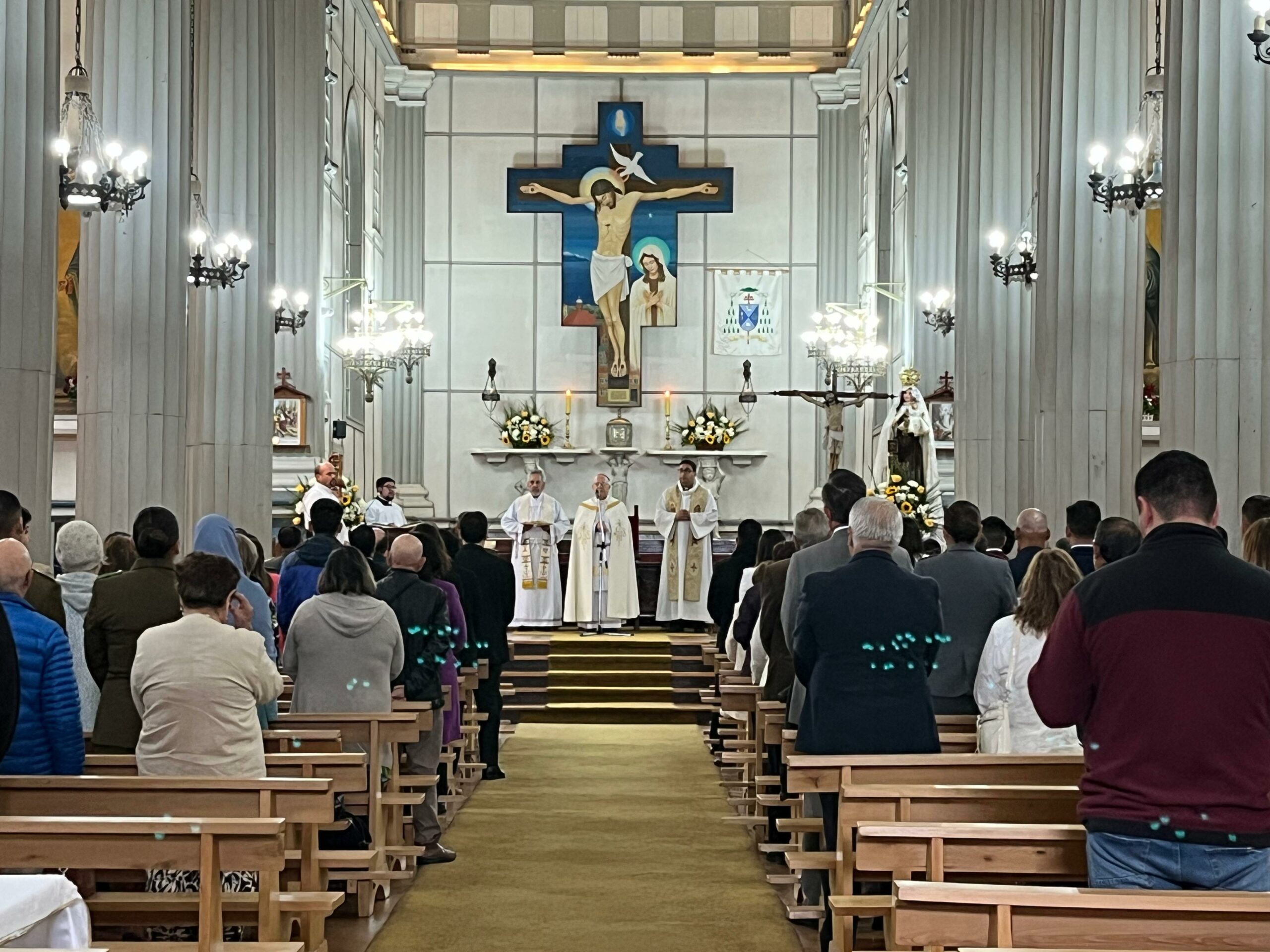 Autoridades asisten a Te Deum en la Catedral por los 172º de Puerto Montt