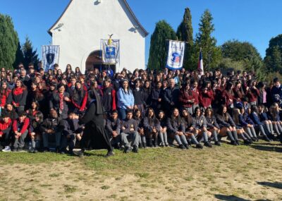 Estudiantes de Puerto Montt junto a sus docentes dieron la bienvenida al año escolar 2025