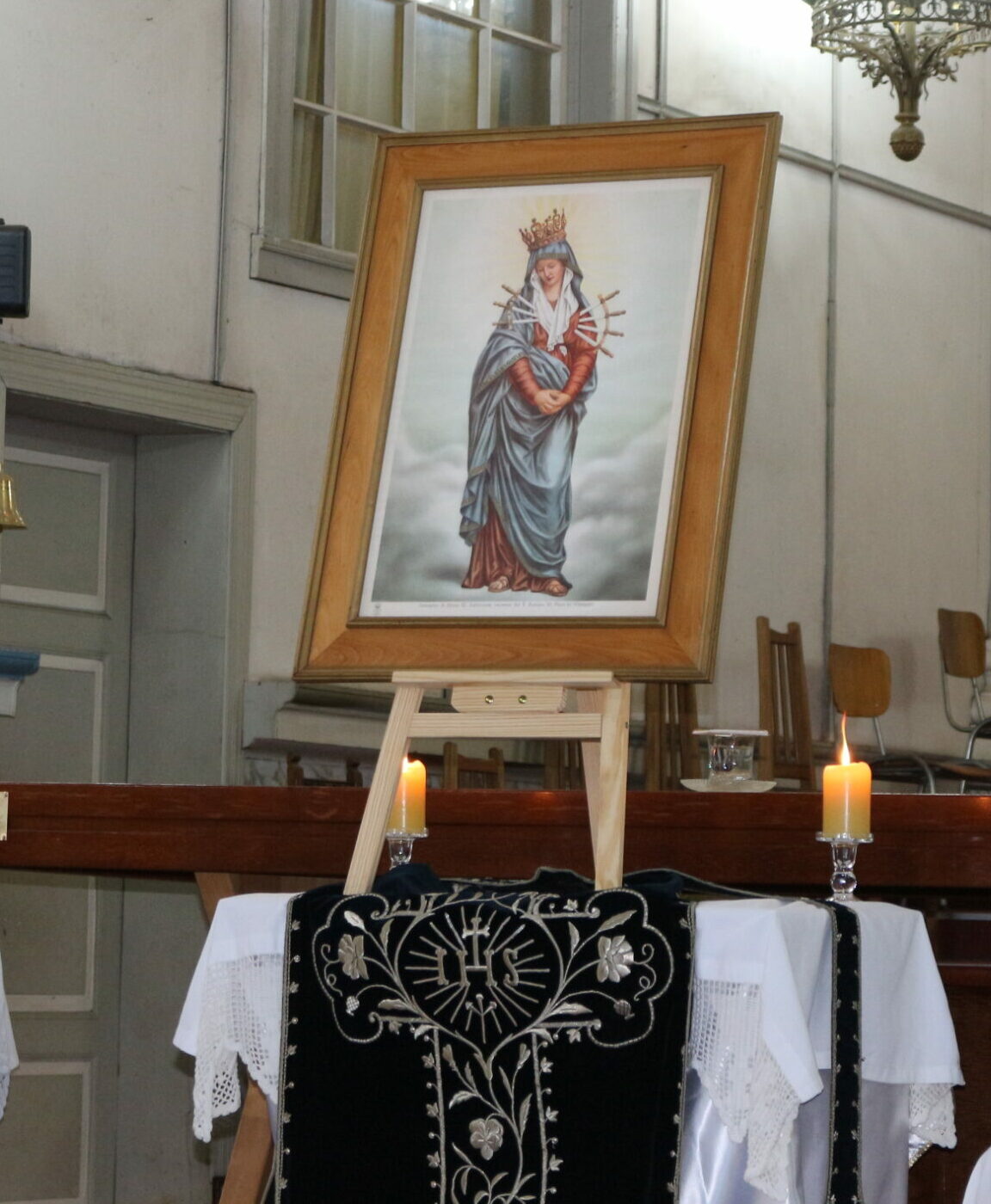 En Puerto Montt se vivió con recogimiento el Retiro Mariano: Hora de la Madre del Crucificado