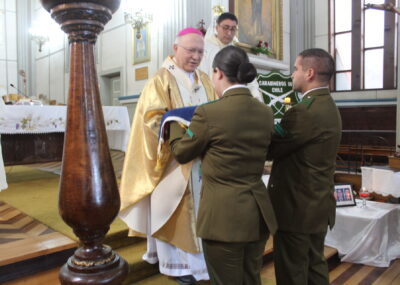 Carabineros celebra misa en Catedral de Puerto Montt en su aniversario n° 98