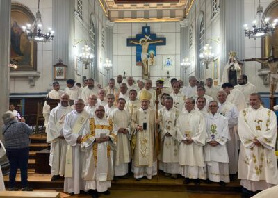 Arquidiócesis de Puerto Montt celebró Misa Crismal con renovación de promesas sacerdotales