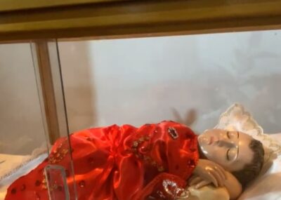 El Santo Niño de las Suertes regresa a su casa: emotiva jornada de fe y tradición en la Parroquia Nuestra Señora de Fátima