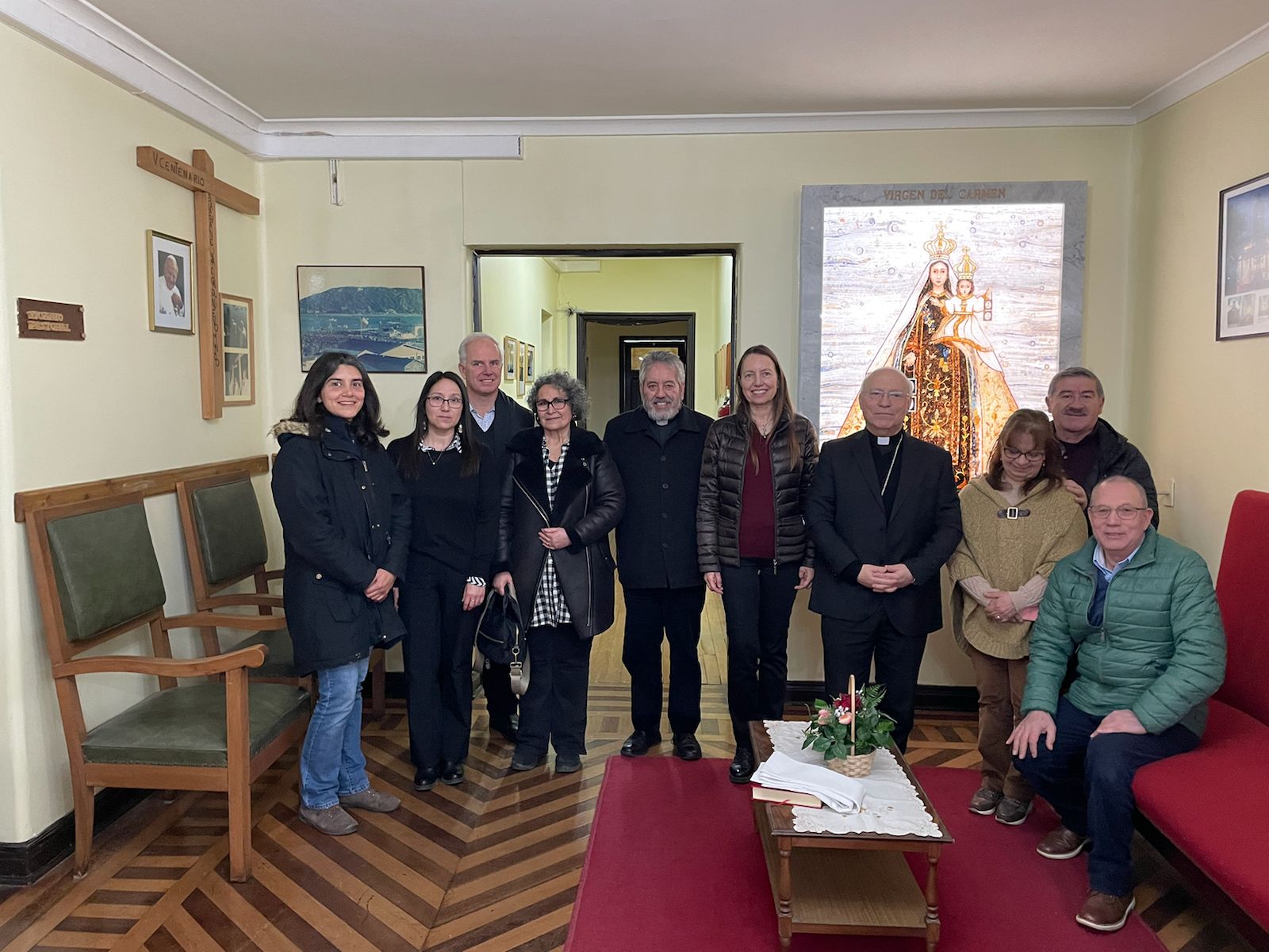 Arzobispo de Puerto Montt bendice imagen de la Virgen del Carmen