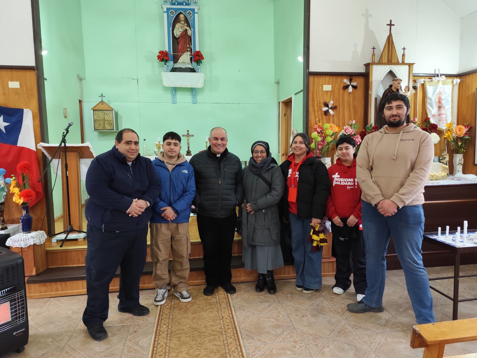 Más de 60 estudiantes de Duoc UC Puerto Montt participan en Misiones de Invierno en la comuna de Cochamó
