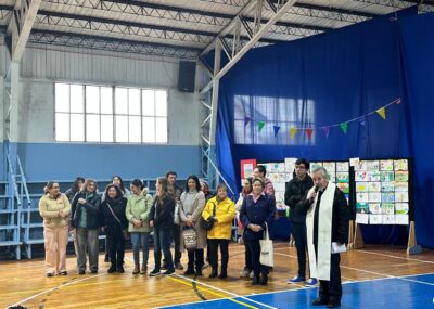 Jornada decanal de catequesis reunió a familias y niños de primera comunión