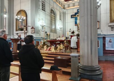 “Dios ha querido hacerse uno de nosotros”: Mensaje del Arzobispo en la Misa de Navidad
