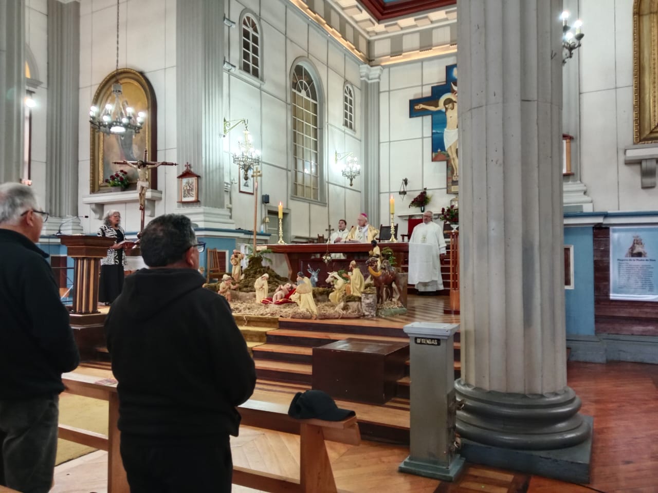 “Dios ha querido hacerse uno de nosotros”: Mensaje del Arzobispo en la Misa de Navidad