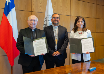 Arzobispado de Puerto Montt firma nuevo convenio con UCSC para impulsar la formación pastoral