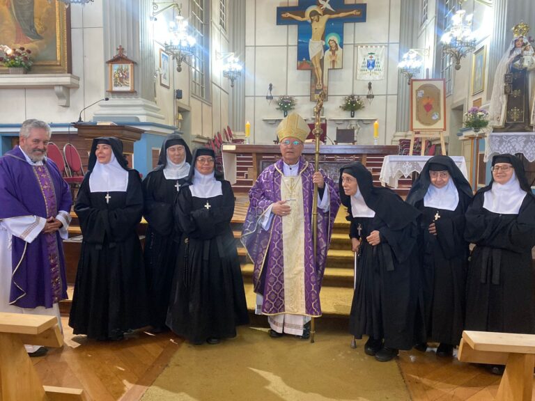Con emotiva Eucaristía la Arquidiócesis de Puerto Montt dio la bienvenida al religiosas del Monasterio de la Visitación de Santa María