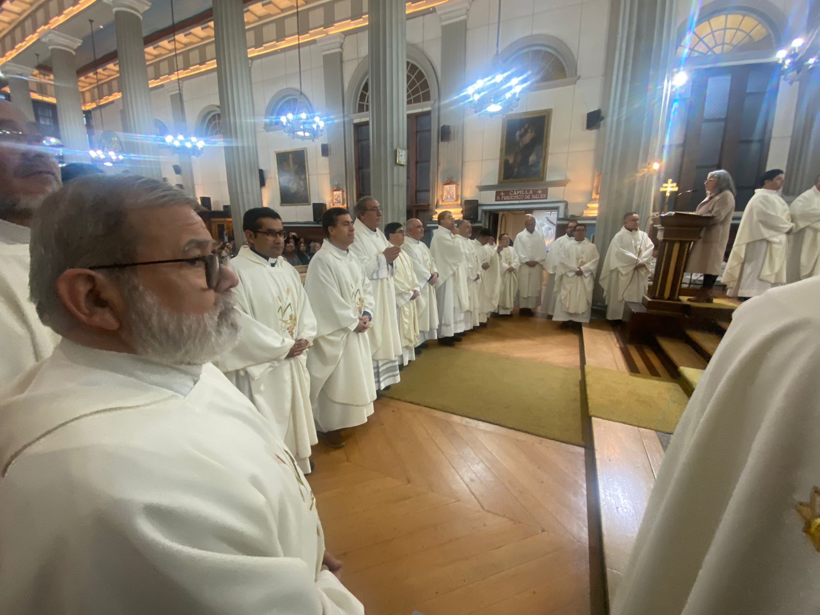 Misa Crismal 2026 congregó al clero y fieles en la Catedral de Puerto Montt