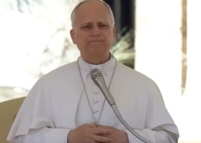 León XIV: la santidad no es un privilegio para unos pocos, compromete a todo bautizado