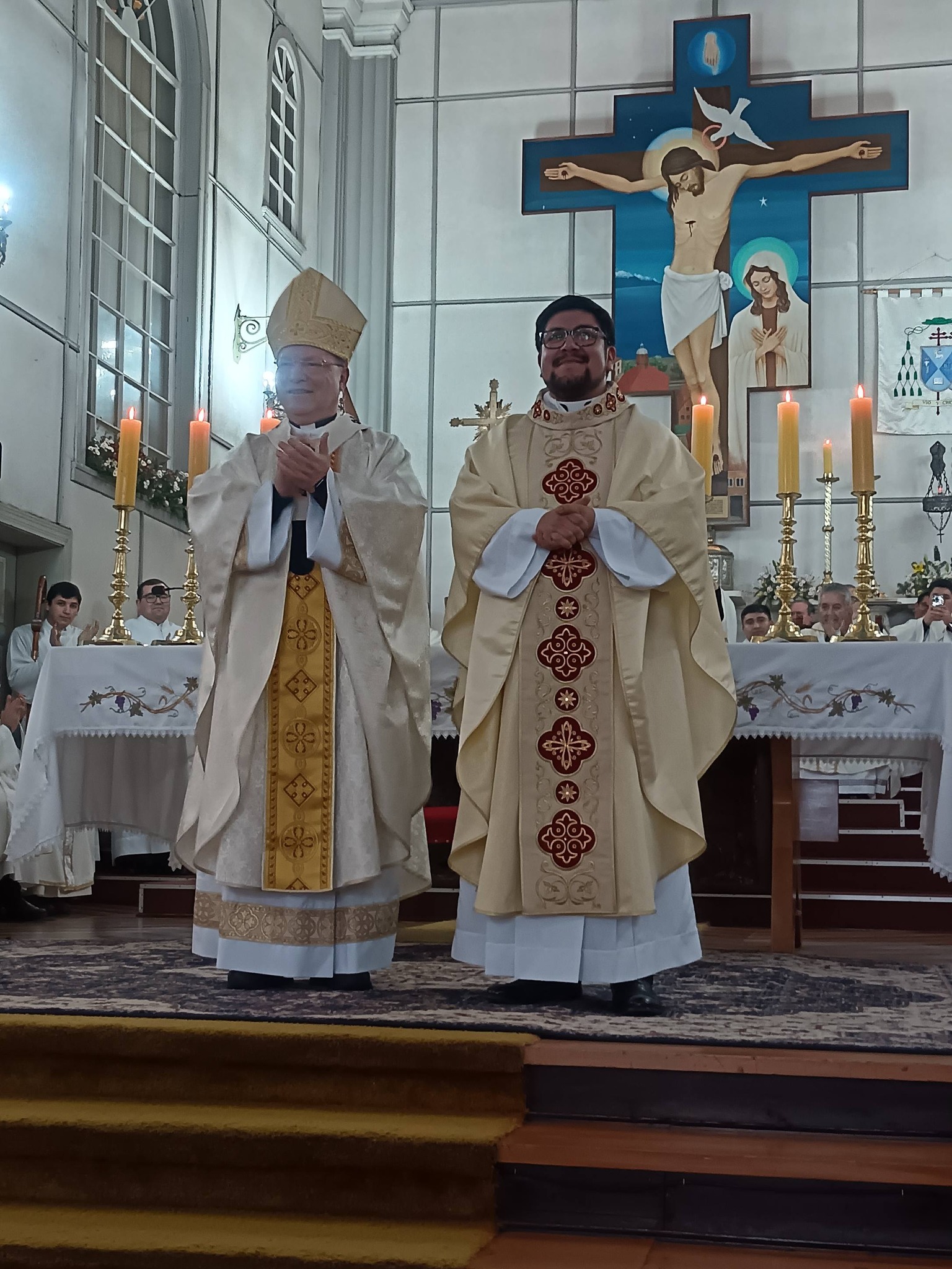 Con alegría la Iglesia de Puerto Montt celebra la ordenación sacerdotal de Esteban Mariano Fuentealba Ruiz