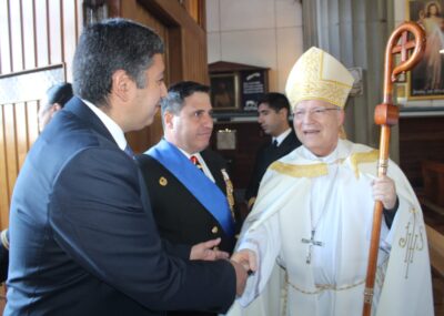 Fe, patriotismo y memoria marcaron el Te Deum de las Glorias Navales en la Catedral de Puerto Montt