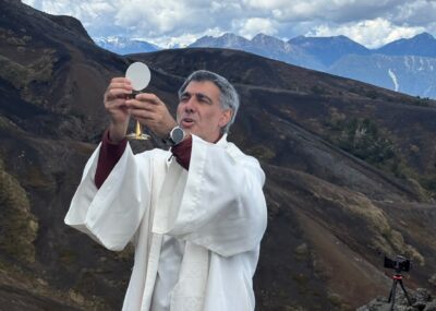 Jóvenes de la parroquia San José de Llanquihue vivieron una experiencia de encuentro con Dios en la montaña